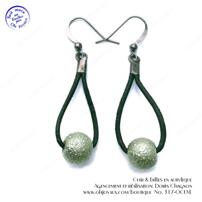 Boucles d'oreilles cuir brun et billes vertes